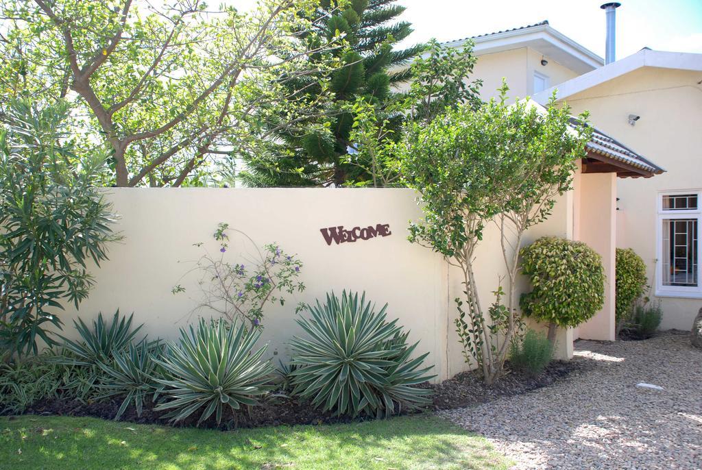 Mandalay Guest House Plettenberg Bay Ngoại thất bức ảnh