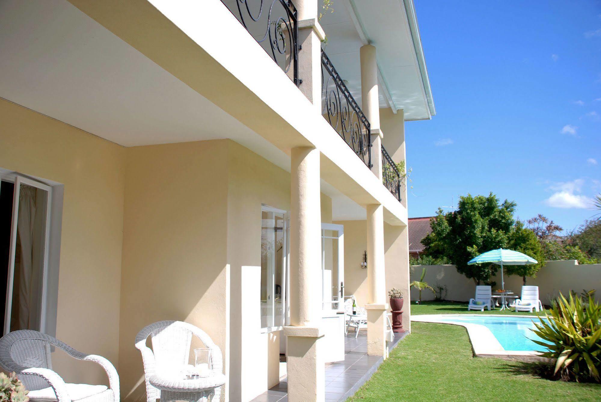 Mandalay Guest House Plettenberg Bay Ngoại thất bức ảnh