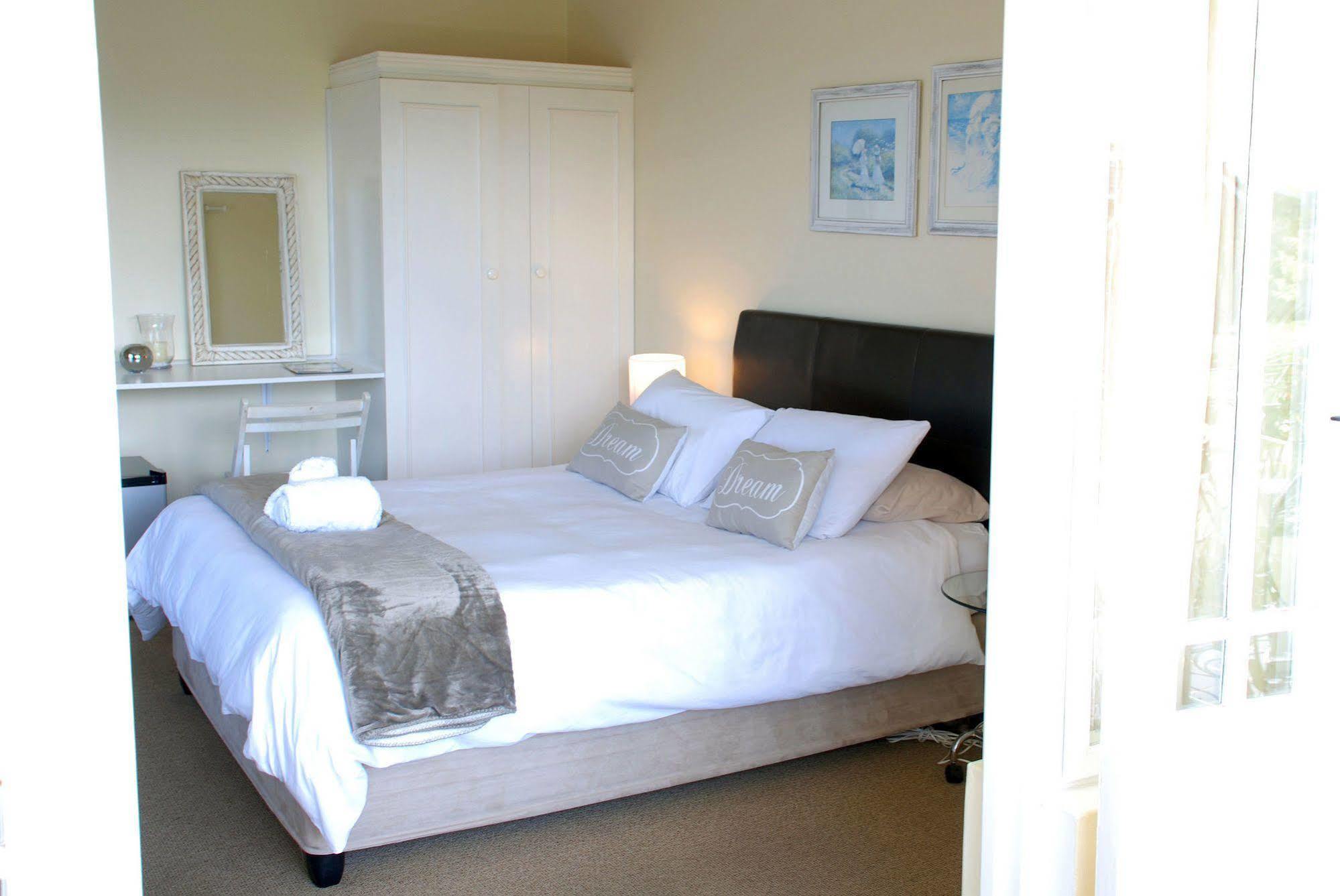 Mandalay Guest House Plettenberg Bay Ngoại thất bức ảnh